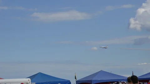 US Air Force Thunderbirds precision head-to-head flight 4K Видео 93143510