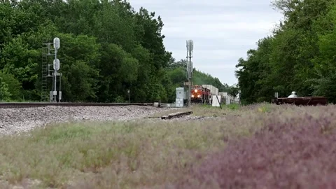 US: BNSF Intermodal Freight Train Fast Through Toluca, Illinois | Chillic... Stock Footage 335496662