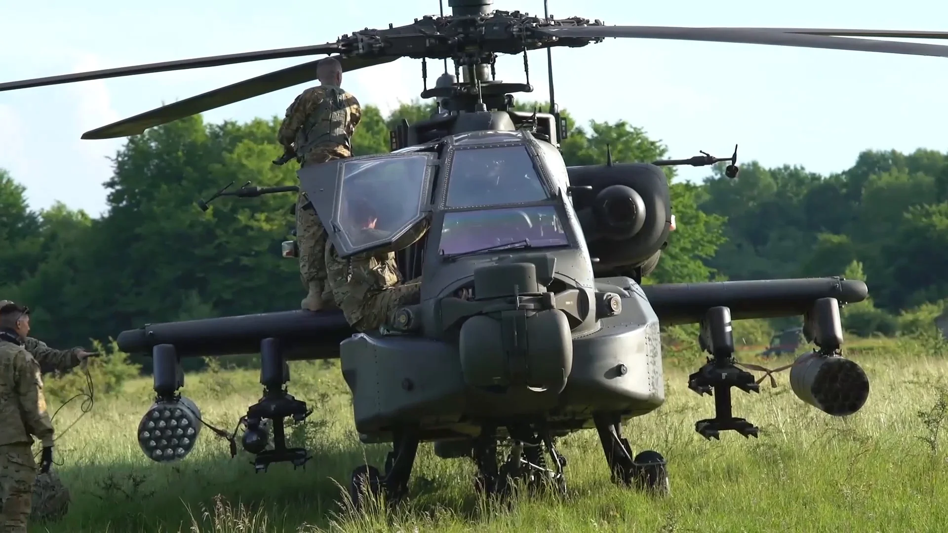 U S Boeing Ah 64 Apache Helicopters Lan Stock Video Pond5