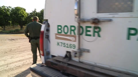 US Border Patrol and possible illegal immigrant Stock Footage 36641622
