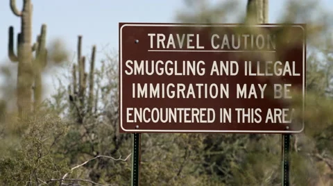 US border warning sign Stock Footage