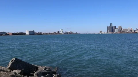 U.S.-Canada Border from Belle Isle Detroit USA Windsor Canada Ambassador Bridge 動画素材 127257859