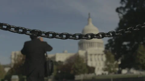 US Capitol building Gridlock chain Stock Footage 32254896