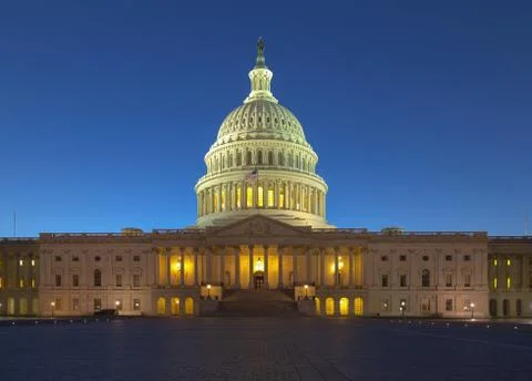 US Capitol building at twilight Stock Photos