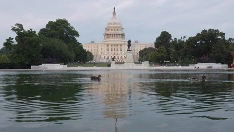 US Capitol in Washington D.C. timelapse at sundown - 4k Vídeos de archivo 109293424