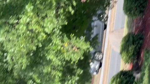 US: Confusing road accident spotted in Virginia Beach Stock Footage 333772973