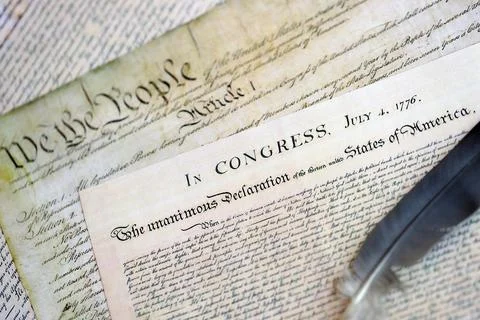 US Constitution with Declaration Of Independence and Quill Pen Foto stock