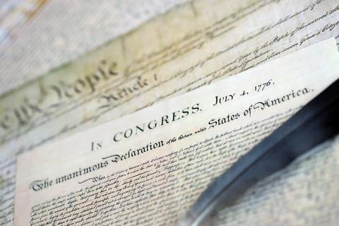 US Constitution with Declaration Of Independence and Quill Pen 库存照片