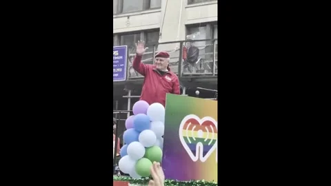 US: Curti Sliwa Surprises Crowd at NYC Pride March Stock Footage 337870050