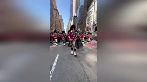 US: FDNY Leads St. Patricks Day Parade Amid Midtown Fire Stock-Footage 330982055
