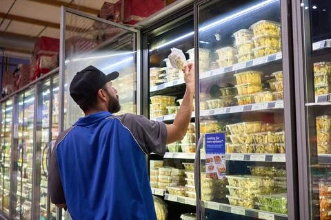 US grocers brace for sales decrease as food aid benefits set to lapse, Los Angel Stock Photos