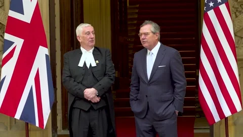 US House Speaker Mike Johnson is welcomed to Parliament Stockbeeldmateriaal 327135488