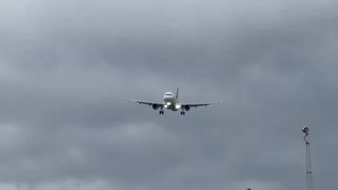 US: Jets Fight Powerful Crosswinds In Dramatic Rochester Landings Stock Footage 324828582