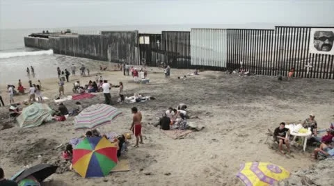 Us Mex Border 2 Video stock 10892531