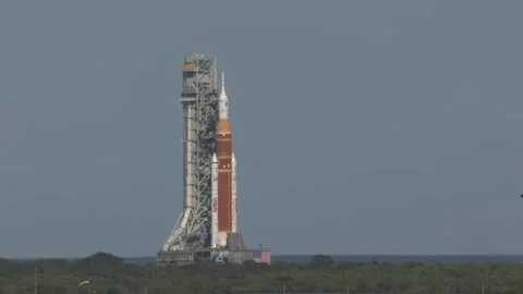 US: NASA to roll out most powerful rocket ahead of 1st crewed Moon flyby ... Stock Footage 327039470