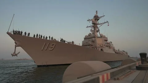 U.S. Navy guided-missile destroyer USS Delbert D Black DDG119 docking in Bahrain 스톡 동영상 220926868