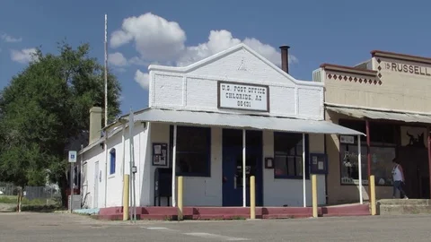 US Post Office in small mining ghost town of Chloride in northern Arizona Video stock 80179441