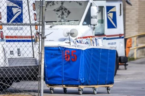 US Postal Service to accept inbound parcels from China, Hong Kong after suspensi Stock Photos