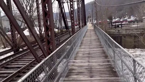 US: Rising Temperatures Trigger Ice Jam Flood Risk in Pennsylvania Stock Footage 329257981