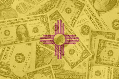 Us state of new mexico flag with transparent dollar banknotes in background 库存插图