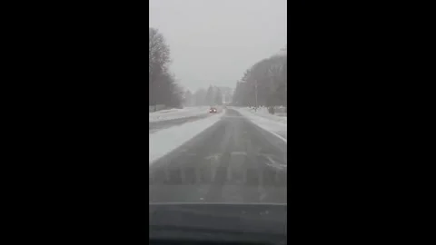 US: Sudden temperature drop creates hazardous drive in St. Paul, Minnesot... Stock Footage 324406928