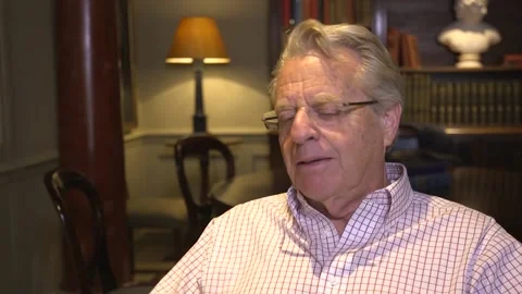 US talk show host Jerry Springer dies aged 79 動画素材 239657562