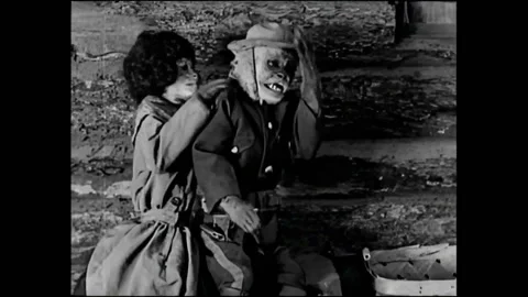 USA - 1924 - In this silent comedy starring monkeys, a Mountie's girlfriend has Видео 323259975