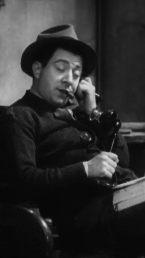 USA - 1931 - In this American pre-code comedy drama film, a man calls a woman 스톡 동영상 342991158