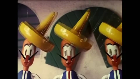 USA - 1938 - In this stop-motion animated film, a band in Mexico plays for an Vídeos de archivo 296387701