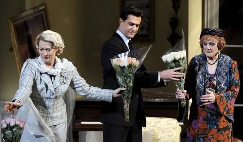 Usa Blithe Spirit Opening Night - Mar 2009 Stock Photos