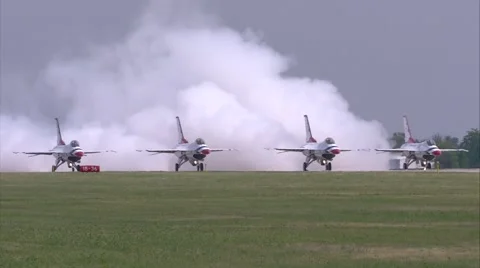 USAF Thunderbirds - Diamond take-off Stockbeeldmateriaal 43014650