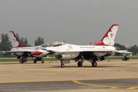 Usaf thunderbirds getting prepped for take off Stock Photos