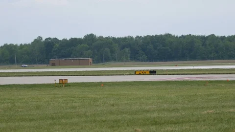 USAF Thunderbirds Warming Up before the Fort Wayne Airshow Performance Stock Footage 111594945
