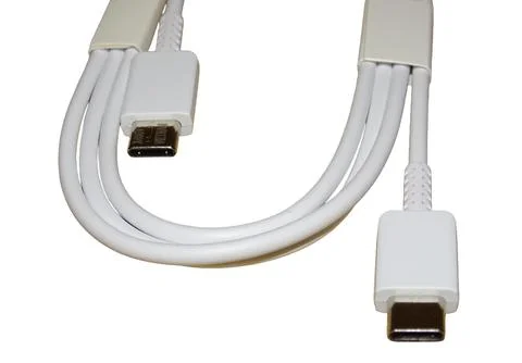 USB-C cable isolated on white Fotos Stock