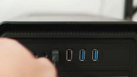 USB cable unplugged from computer data port. Stock Footage 160018076