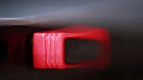 Usb wi-fi connector to notebook closeup Vídeo Stock 85167780