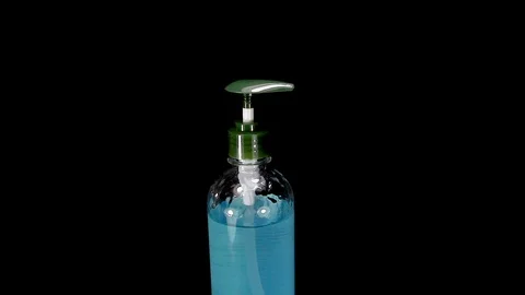 Use alcohol gel to kill germs. Video stock 127221032