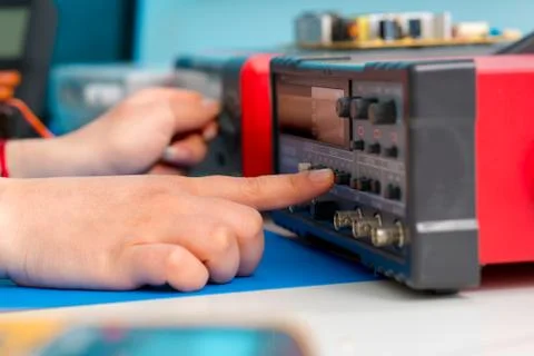 Use of electronic measuring instrument 스톡 사진