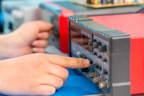 Use of electronic measuring instrument 스톡 사진