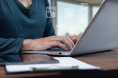 User Engaging with Modern Browser Interface on a Laptop Foto stock