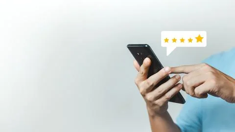 User give rating to service experience on online application, Customer review Fotos Stock