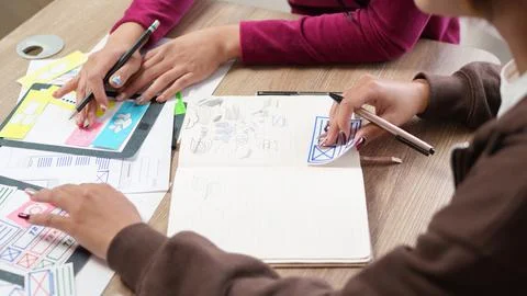 User Interface Design Collaboration Session with Asian Designers for Mobile.. Foto stock