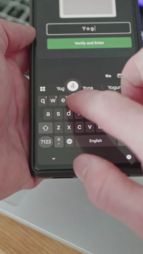 User passing two-factor authentication on smartphone screen Vídeo Stock 335524225