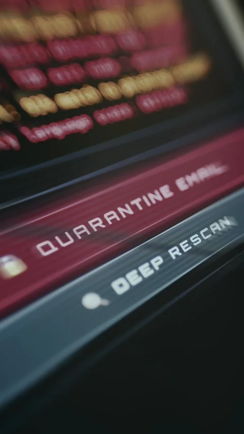 User selects Quarantine Email to delete suspected messages Video stock 334934202