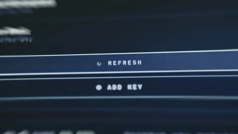 User taps the Refresh option 動画素材 335493396