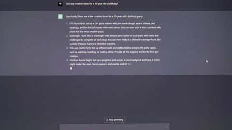 Using an AI chatbot powered by GPT technology to provide assistance to customers Vidéo 234537997