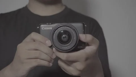 Using the camera Stock-Footage 317291913