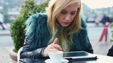 Using digital tablet 스톡 동영상 64769630