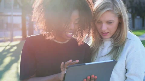 Using digital tablet 스톡 동영상 65023710