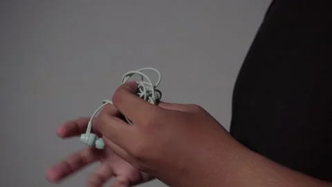 Using earphones Stock-Footage 317291762